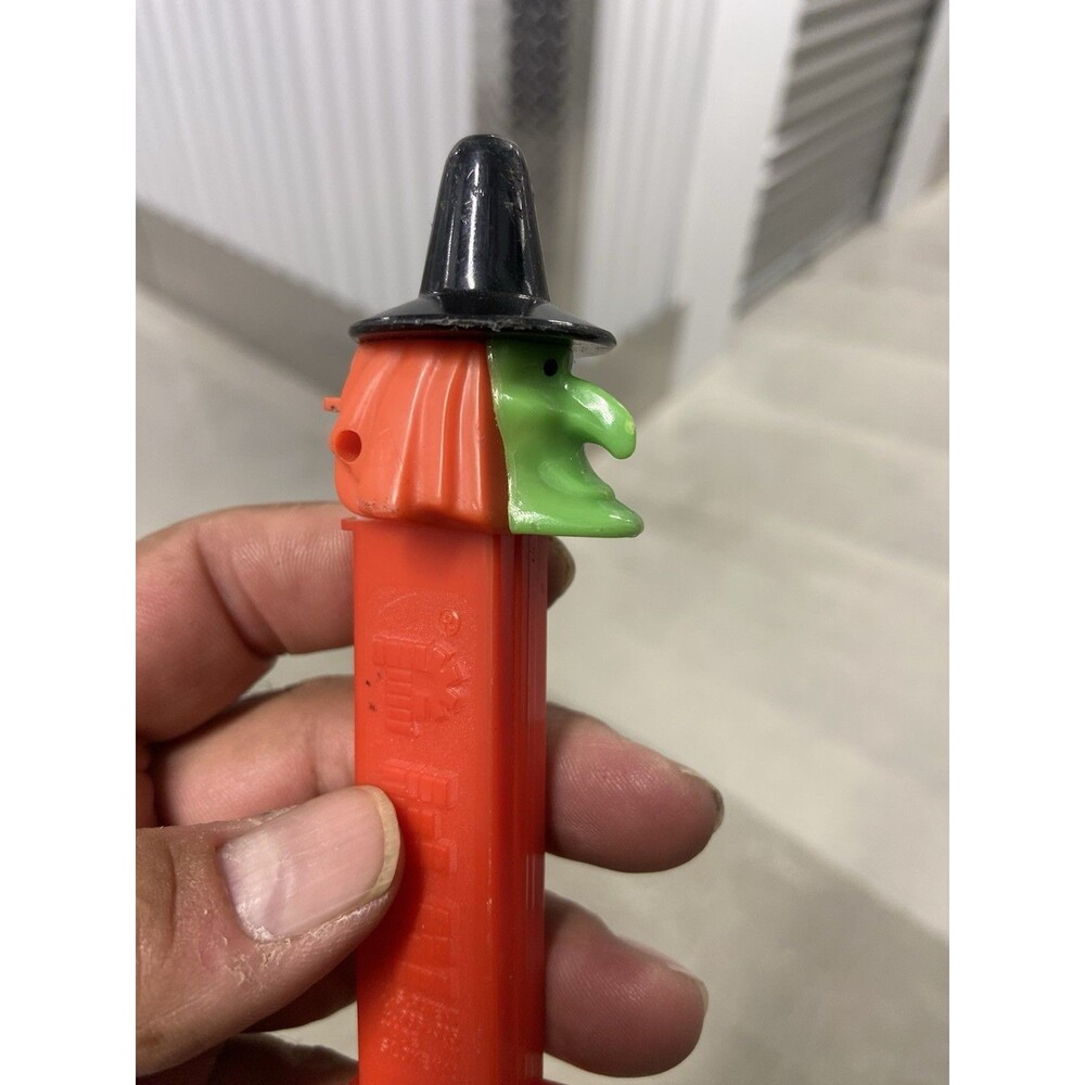 Rare Vintage  Green Witch Orange Hat Pez Dispenser
